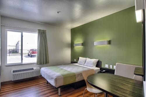 Motel 6-Weslaco, TX