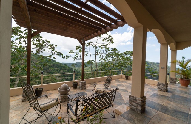 Mount view Villa Jaco Bijagual