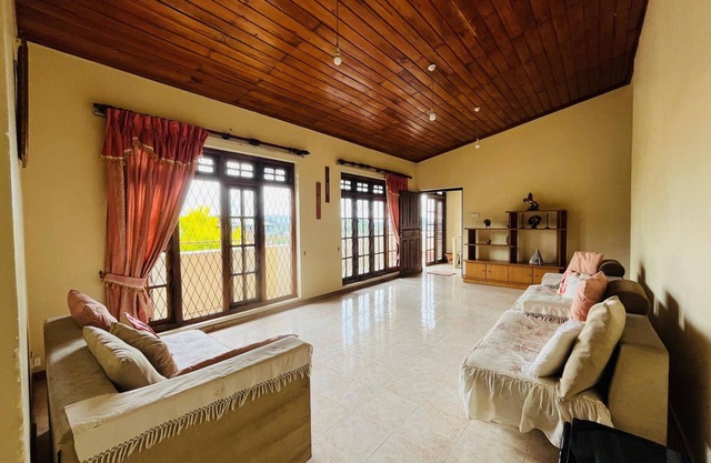 Mountain Breeze Kandy