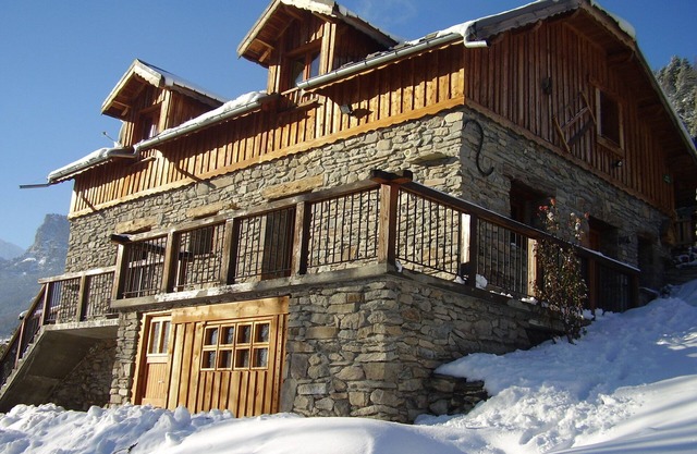Mountain chalet with sauna and computer near the ski resorts.