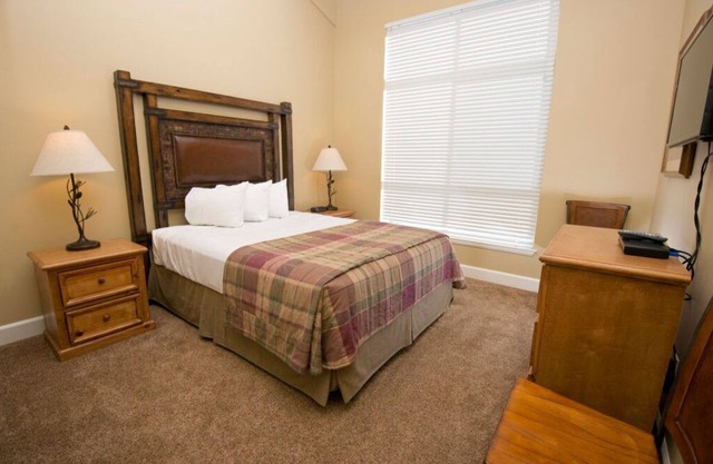 Mountain Club | Premium 1BR Condo | Fireplace