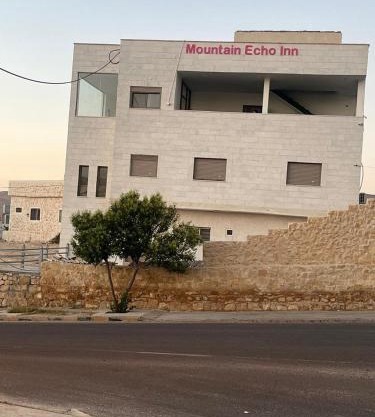 Mountain Echo Inn