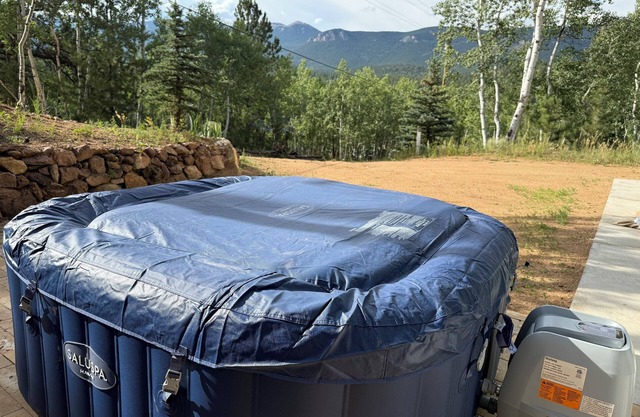Mountain Escape Cabin w/Hot-tub