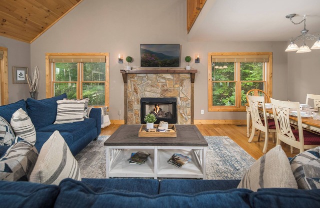 Mountain Escape With Hot Tub