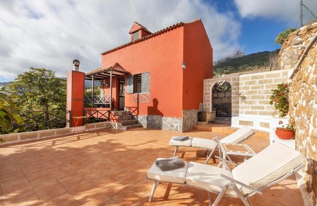 Mountain Getaway for Hikers 1