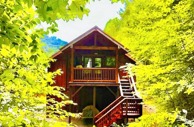 Mountain Getaway with Waterfall in The Heart of Maggie Valley.