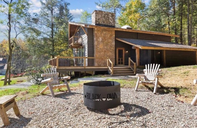 Mountain House -Black Diamond Chalet