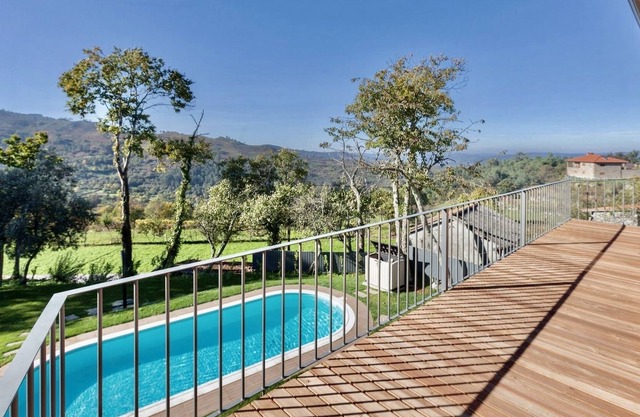 Mountain House in the Douro