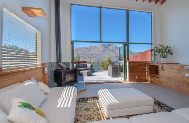 Mountain, lake, sun and this beautiful home