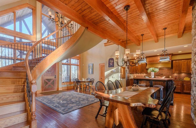 Mountain Lodge with Luxury and Nature