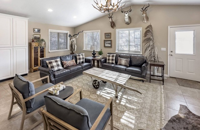 Mountain Meadow Retreat near Park City