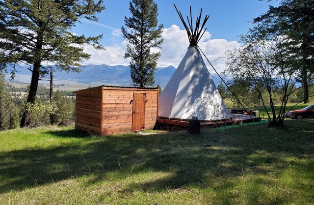 Mountain Quest Tipi