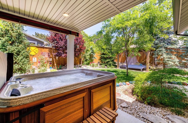 Mountain View + Hot Tub: Apt Near Ski Resorts!