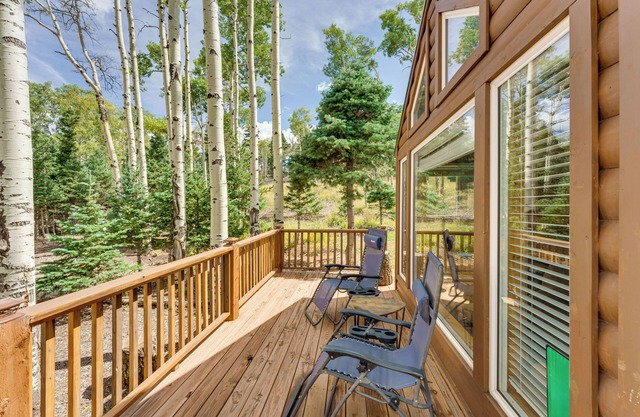 Mountain Views: Cabin in Fort Garland Near Hiking