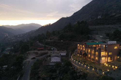 Mountoria Retreat Bhimtal- by Leisure Hotels Group