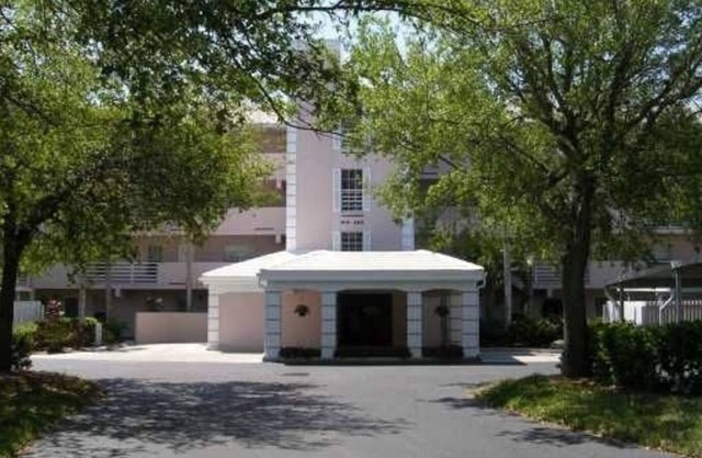 Moving to Florida? Need Short Term Accommodations?
