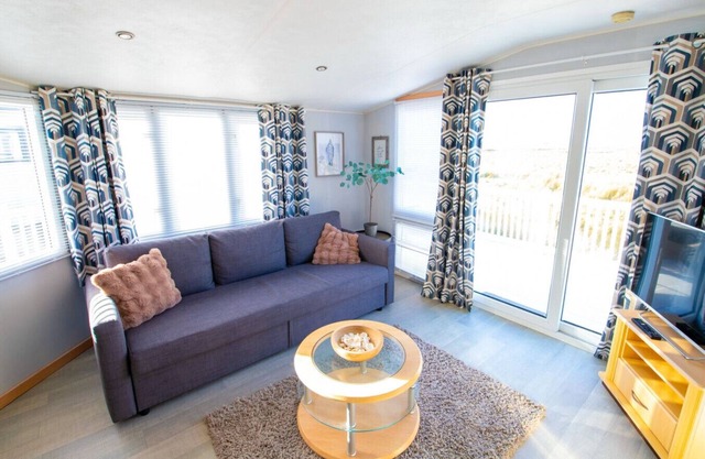 MP261 Parkdean Camber Sands