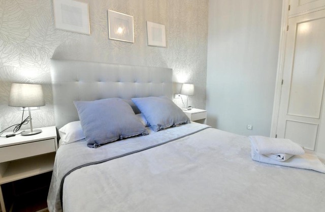 MS4 Apartamentos Nervión para 3 personas