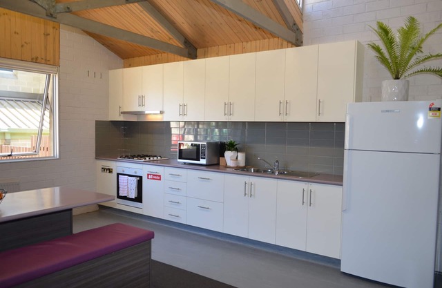 Mt Helen Accommodation - Ideal for large groups and short stays