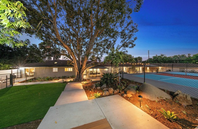 Mt. Helix Resort + Heated Pool/Spa, Pickleball, Game and Movie Room, Amenities!