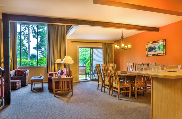 Mt. Jo Lodge u40 - In the Heart of Lake Placid