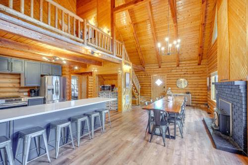 Mtn Views and Fall Colors Panguitch 1-Acre Estate!