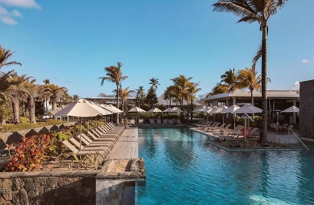 4 Units | Elegant Beachfront Villa Stay at Anantara Iko Resort, Mauritius