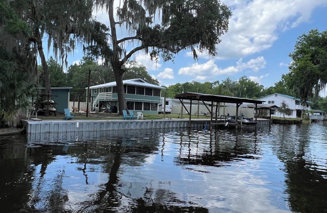 Multi Family waterfront house. Plenty of parking, close to springs.