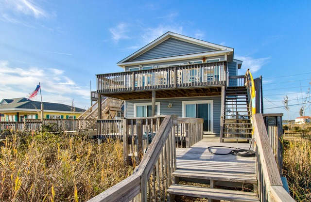 Multi-level ocean view home with two decks, a washer/dryer & beach access