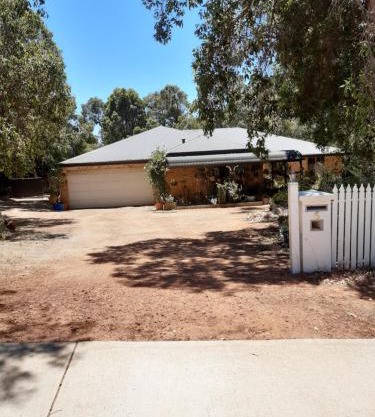 Mundaring Bed and Breakfast