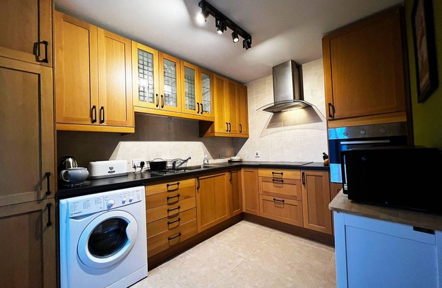 Murphy's Holt 2 Bed Cozy Home - Historic Dromore 3 mins to A1 - Dublin/Belfast