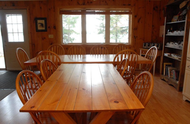 Muskoka Cottage with a Sandy Beach