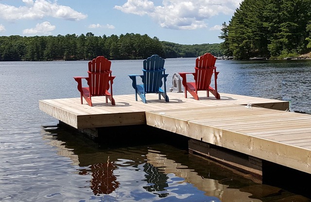 Muskoka Family Cottage On Crystal Clear High Lake