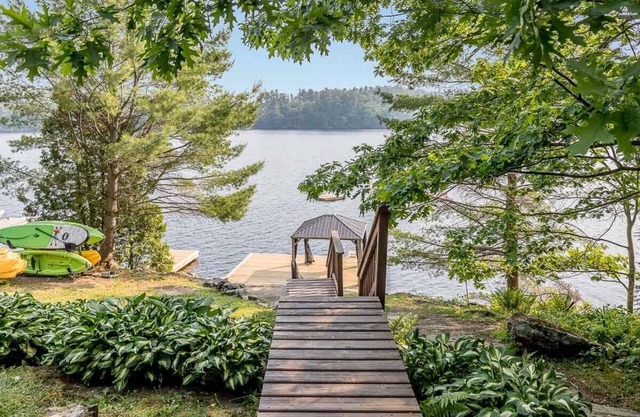 Muskoka Lakeshore Cottage Bliss