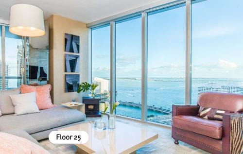 MVR - Oceanfront Corner Balcony Luxe SPA
