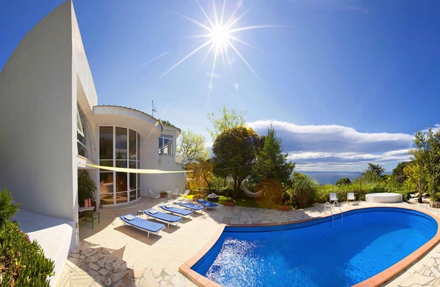 My Rental Homes - Villa Ettore with private garden, sea view and swimming pool