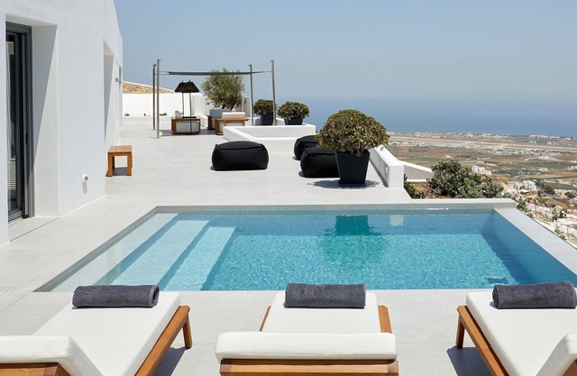 My Rental Homes - Villa Kenan with pool, Jacuzzi bathtub, sea view