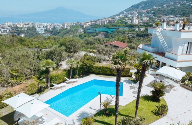 MyExclusiveItaly - Luxury Villa in Sorrento Coast Swimming Pool & View
