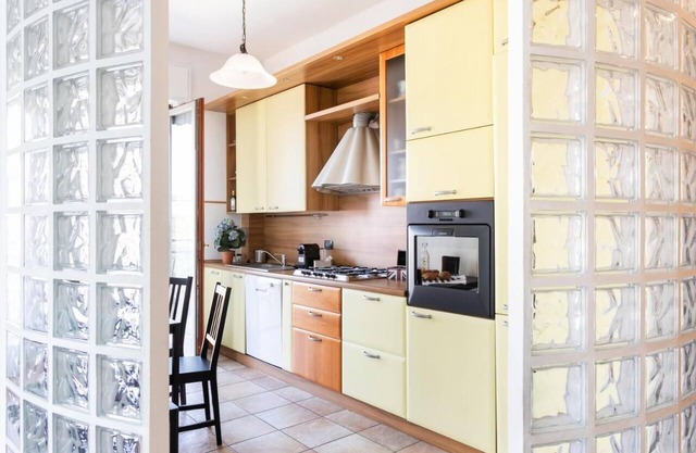 MyHomeInComo - Santa Chiara Apartment