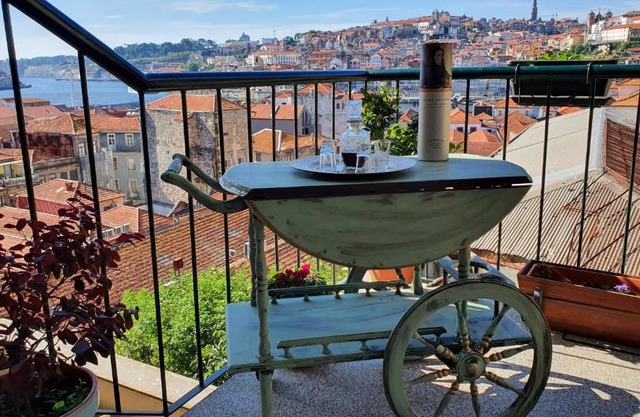 MyRiverPlace River View Porto apartments