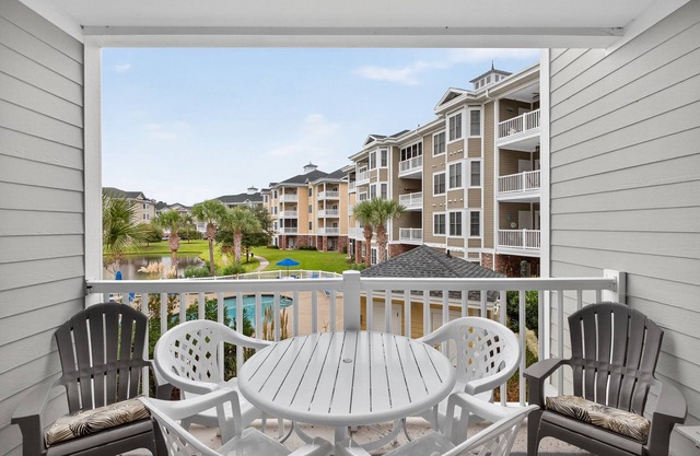 Myrtle Beach Golf Villa | Pool View | Blocks from Beach | Magnolia Pointe Luster Leaf 4895-203