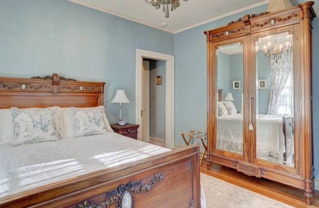 “Myrtle”-Stylish apartment in historic Belhaven