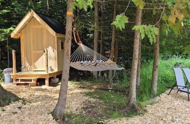 Mystic River Retreat Waterfront Glampingnn