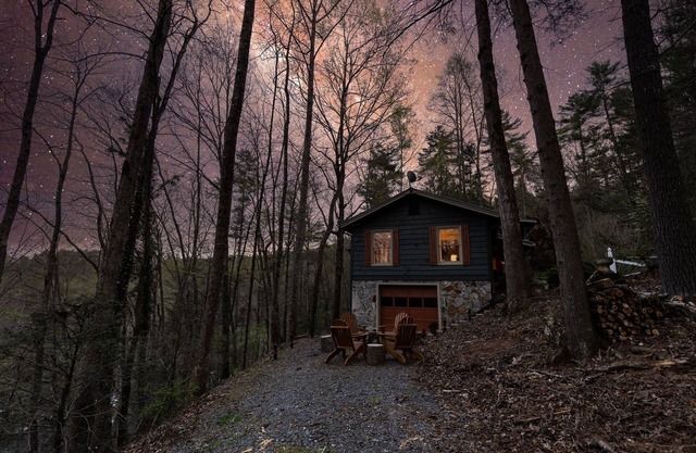 Mystical River Cabin | Themed Rooms & Hot Tub