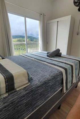 N01 Casa com 2 quartos em Jacutinga