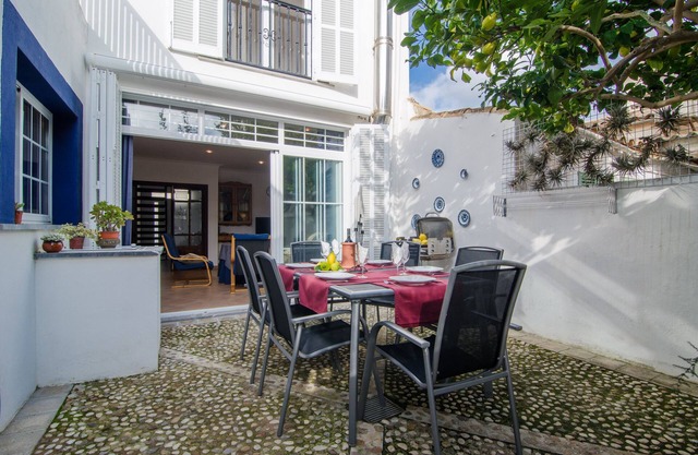 NA LLEBRONA - Chalet with terrace in Portocristo. Free WiFi
