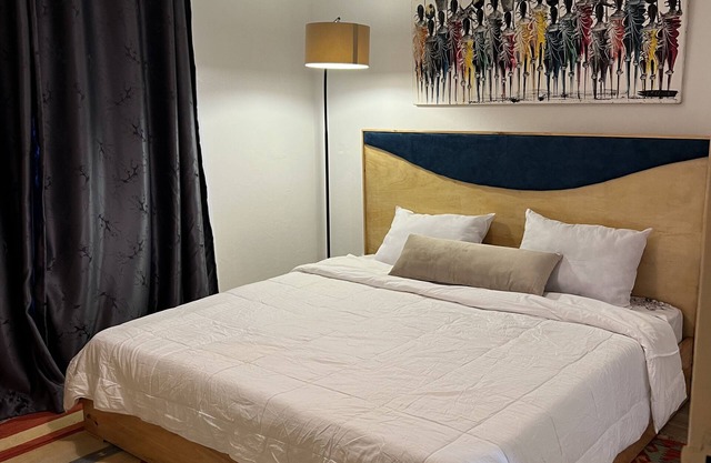Nairobi Deluxe 2-bedroom apartment with WiFi, 15 Minutes to JKIA