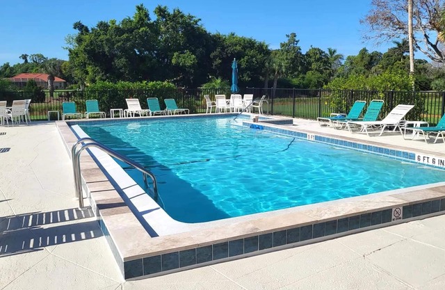 Naples, Florida Beautiful 2 Bed 2 Bath Condo- Beautiful View! Reduced Rate!