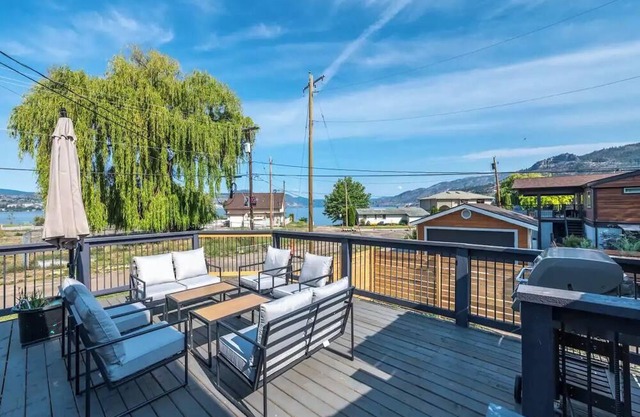 Naramata Beachside Retreat