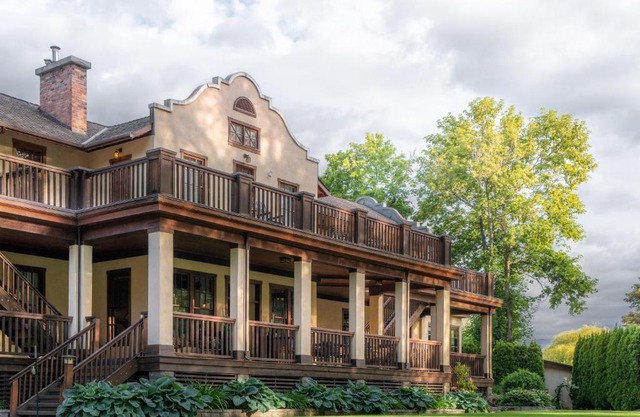 Naramata Inn